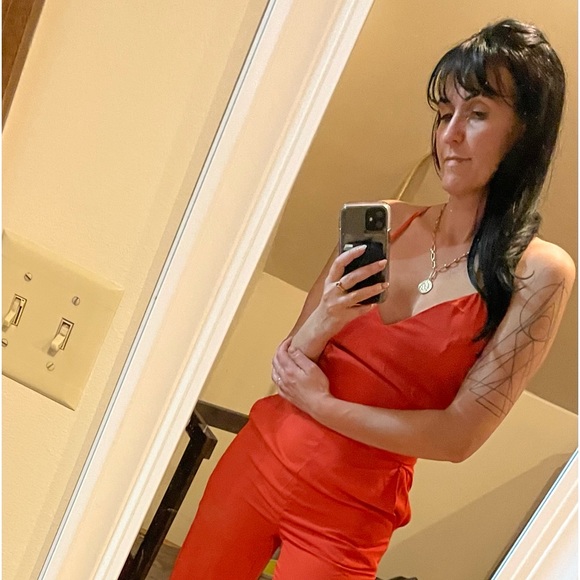 Meet your Posher, Kate - Picture 2 of 2